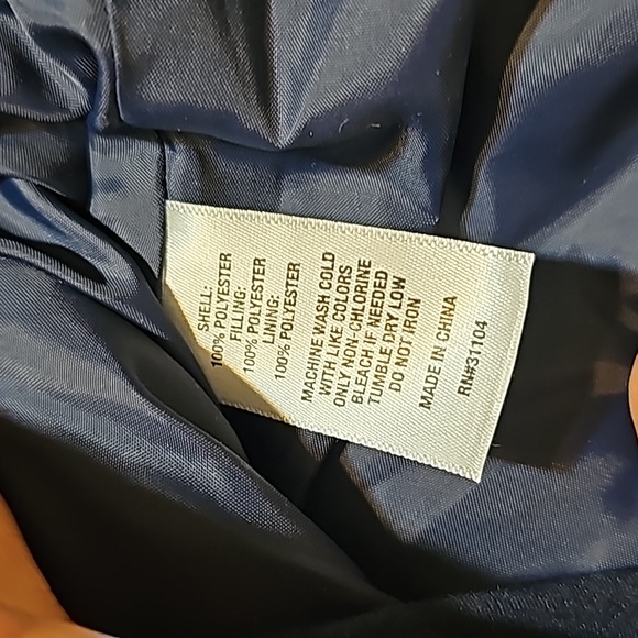 2/$20 Crown & Ivy 4T Quilted Vest - Picture 5 of 5